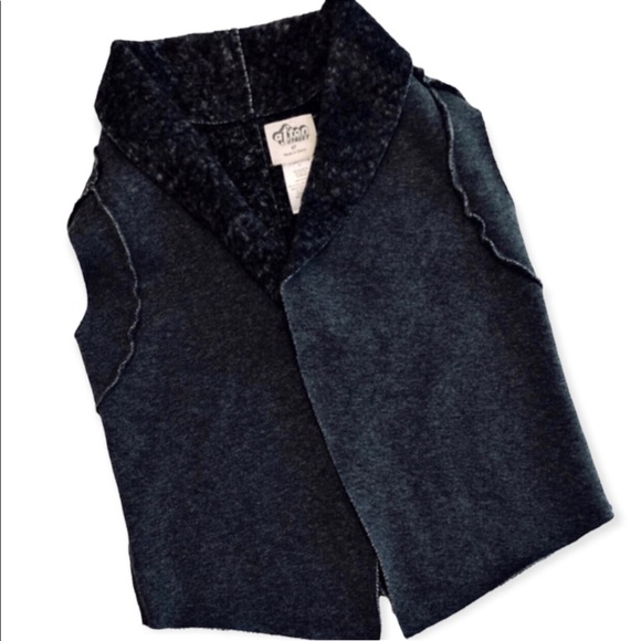 Afton St Vest - Picture 4 of 6